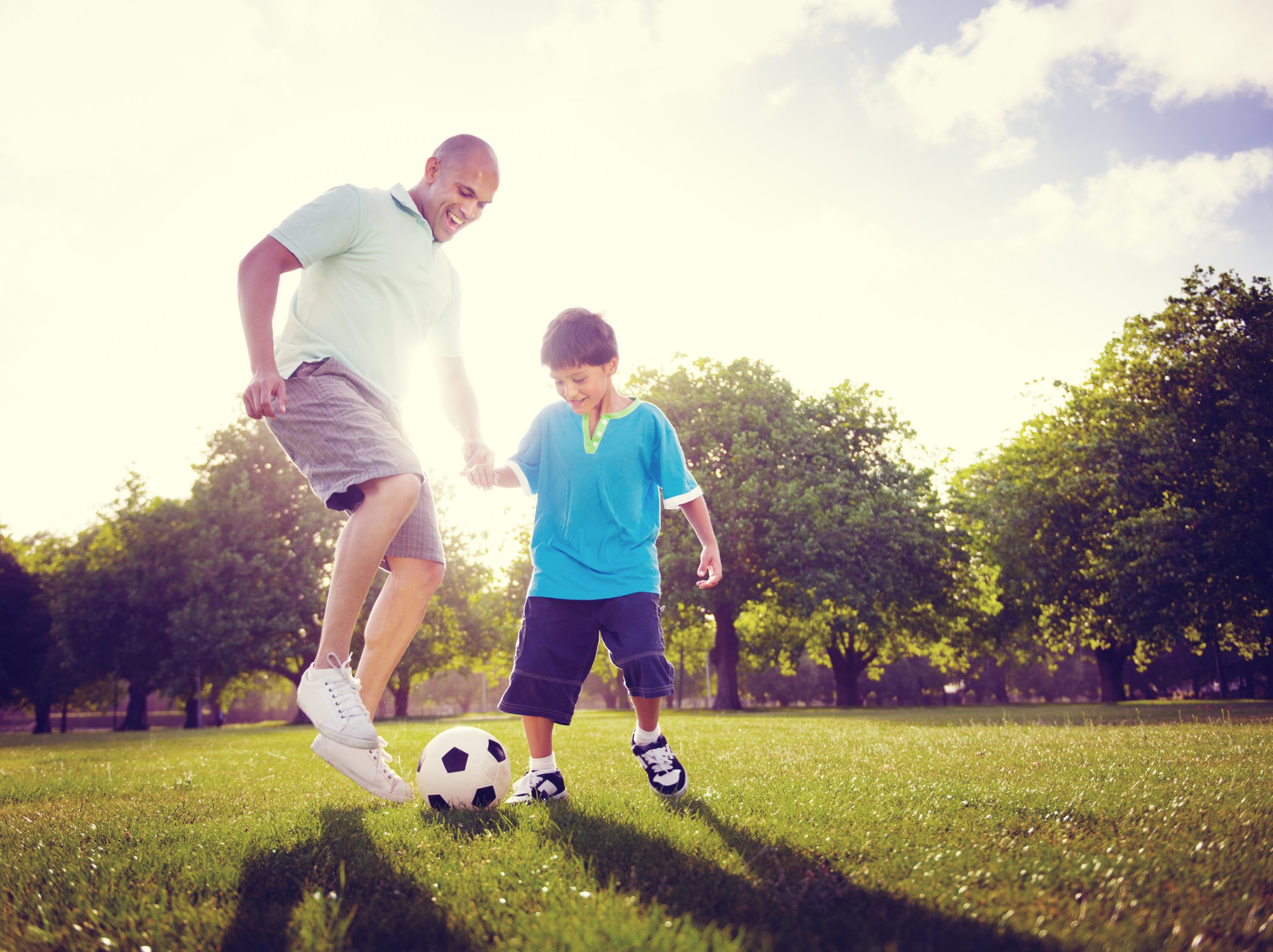 You do playing soccer. Футбольные родители. Футбол с папой. Футбол с сыном. Фотосессия сын футбол.