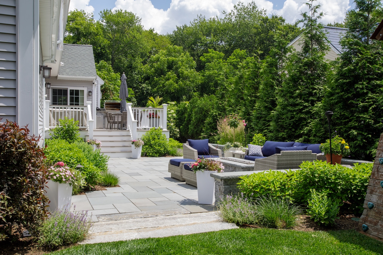 landscaper easton ma